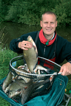 fishing canals worm total shropshire deadly dendra canal union fish bag great