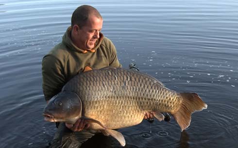 British Angler Lands 83lb Common Carp - 83.4%20common%20carp