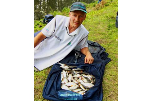 Steve Hemingrey, England, silver medal, world match fishing championships, Poland 2013