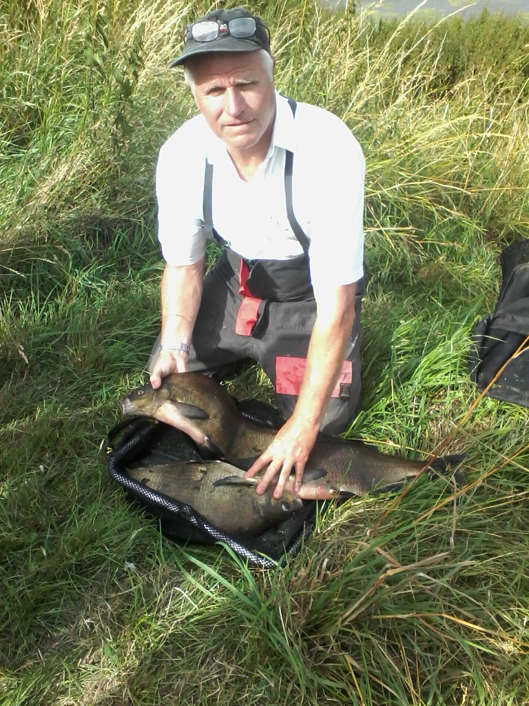 Ivan Marks memorial winner 2017 Roger Wakenshaw with his catch