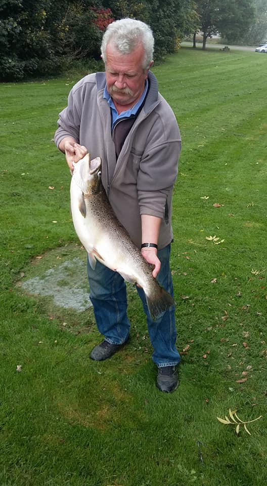 Title Bob Collins 15lb 8oz Brown Caption Bob Collins with his Pitsford Water record brown trout at 15lb 8oz, caught in October 2017 Alt Text